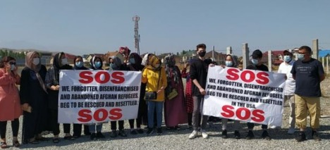 Афганские беженцы устроили акцию протеста у посольства США на Мадагаскаре
